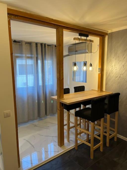 Lovely Apartment In City Center . Belgrado Exterior foto
