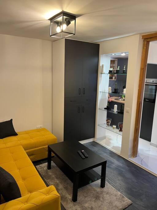 Lovely Apartment In City Center . Belgrado Exterior foto