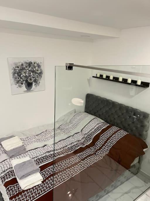 Lovely Apartment In City Center . Belgrado Exterior foto